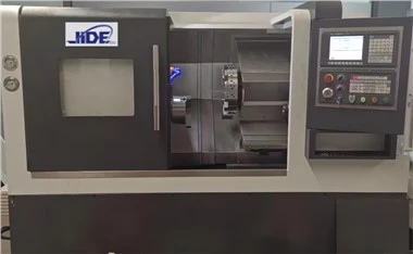 Какви са съображенията за използване на CNC, завъртяща стругова машина при ма...
